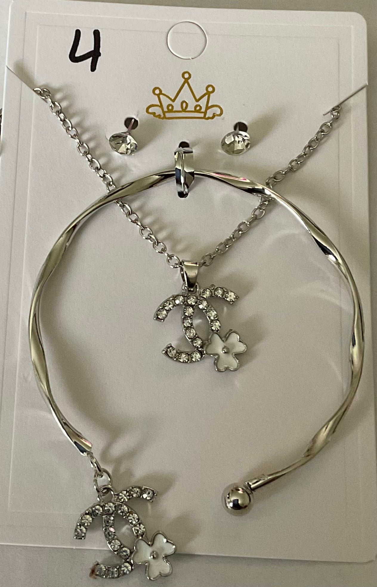 Fashion Necklace Set